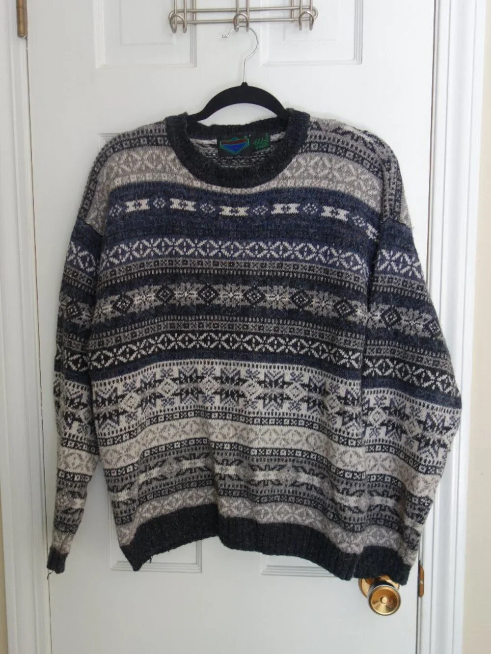 Vntg ETCHINGS Nordic Winter Snowflakes Gray Crew Neck Sweater – Mens Large